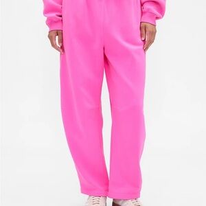 GAP Women's Vibrant Pink barrel sweats